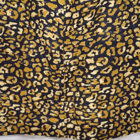 3 For $15 Women's Size 4 Animal Print Pencil Skirt - Picture 7 of 7
